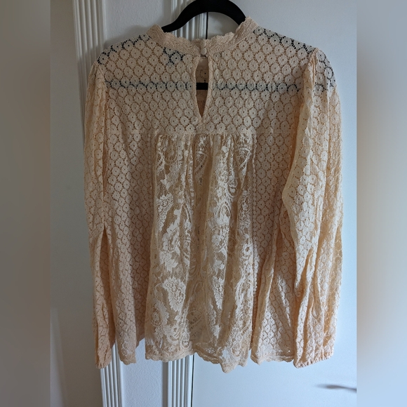 Torrid Ivory Lace Blouse - Picture 2 of 4